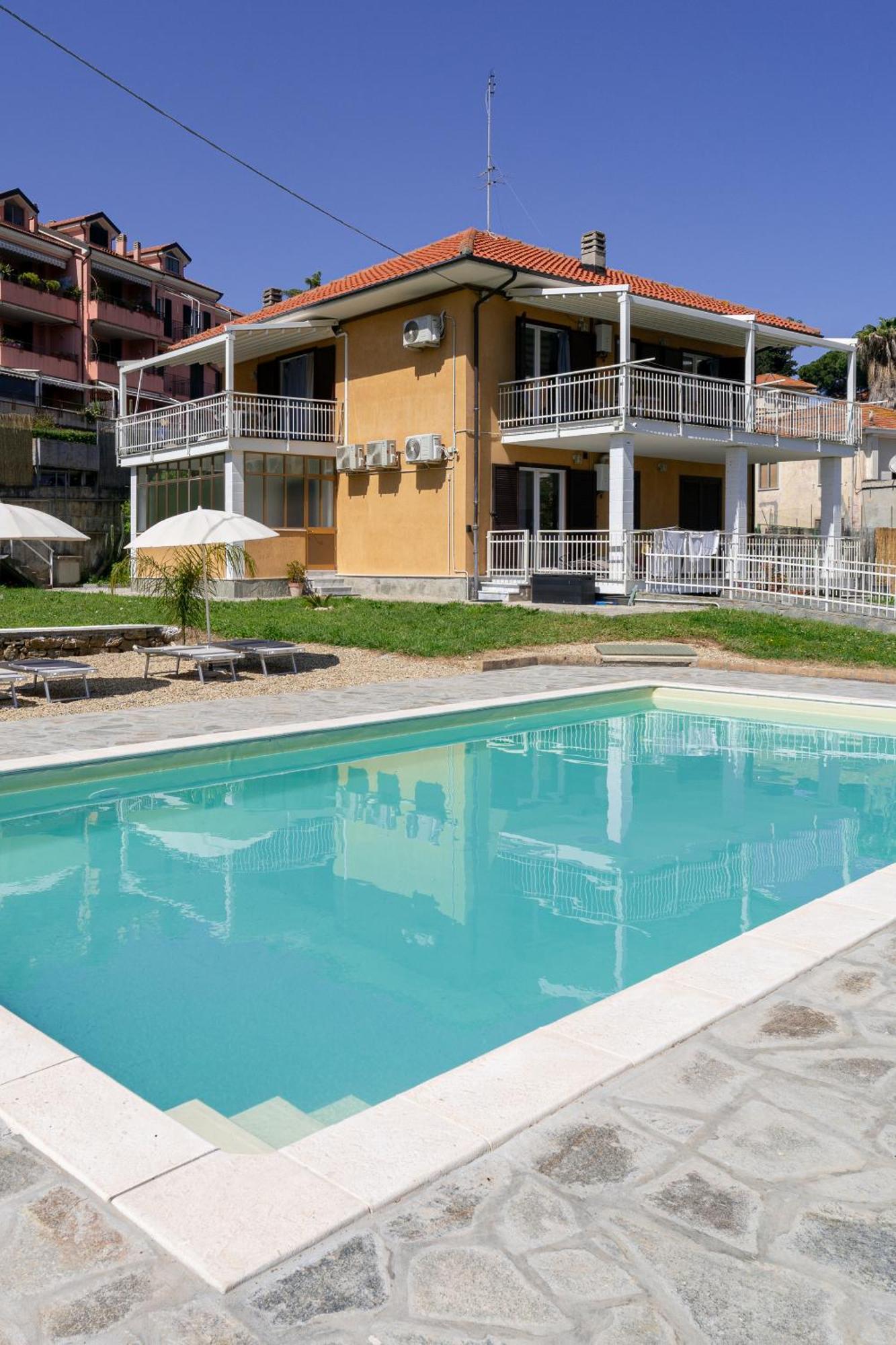 Il Gattino Di Porto - Apt 1 - Monolocale Veranda Piscina Imperia Extérieur photo